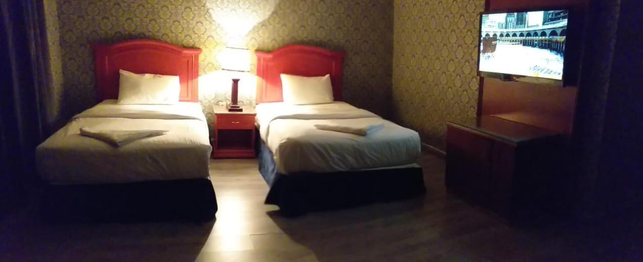Qasr Al Khalij Hotel Рияд Екстериор снимка